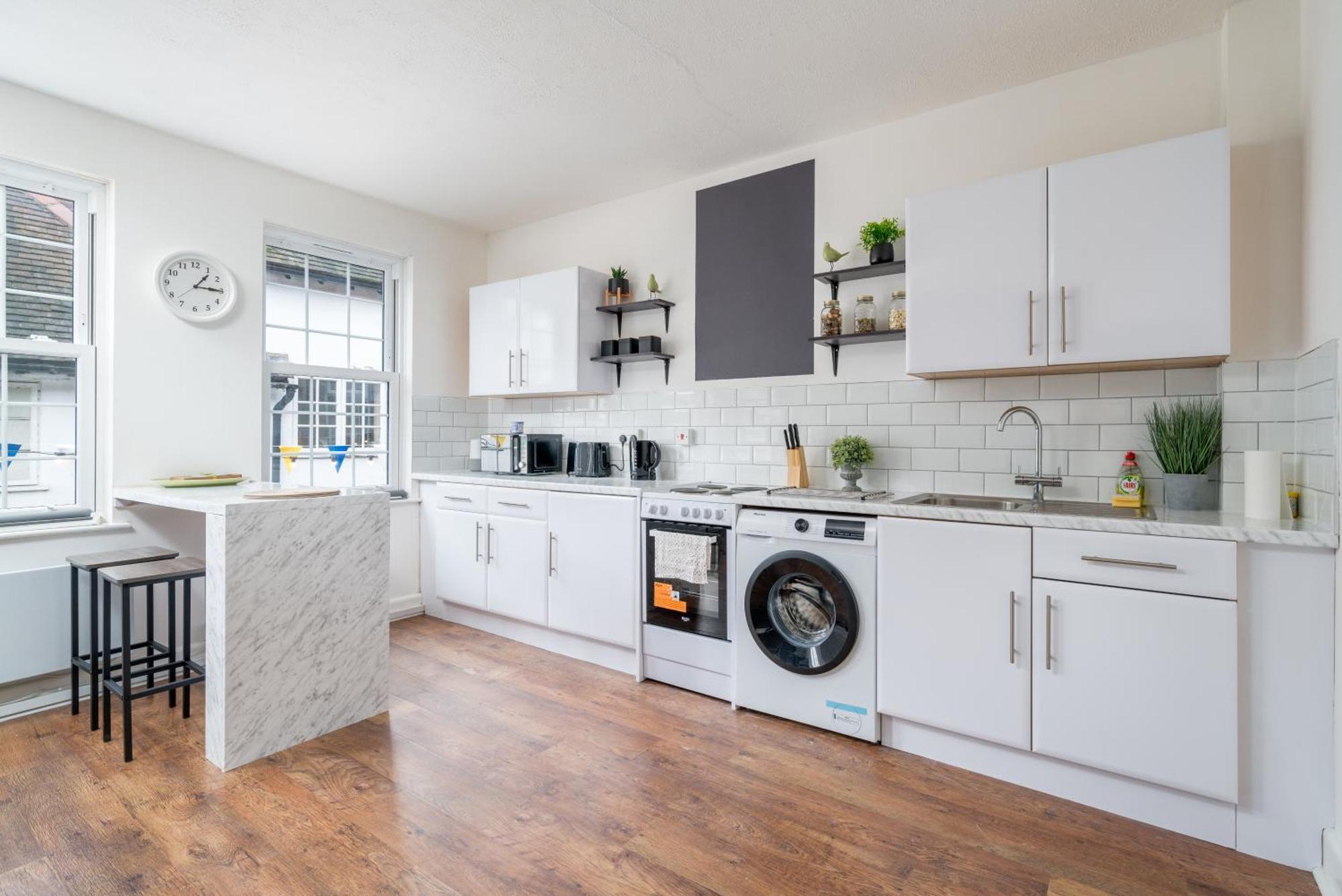 Stylish Apartment In The Heart Of Kingston Town Centre Кингстон на Темзе Экстерьер фото